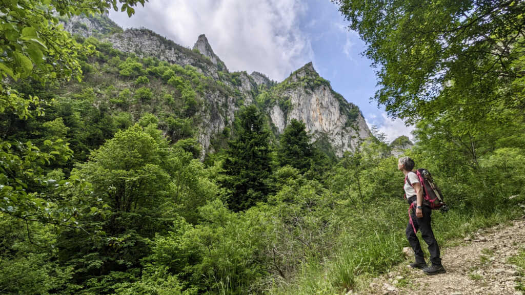 Marie Odile dans les Gorges de la Frau