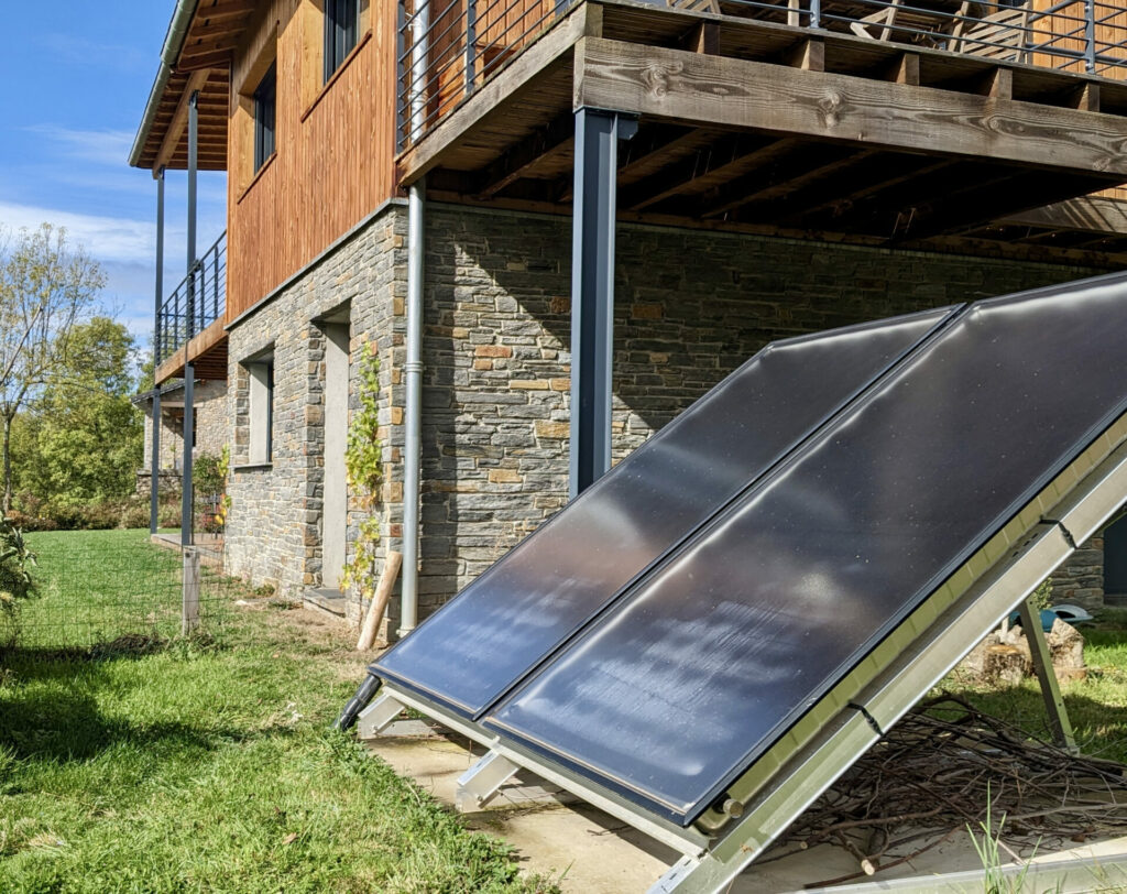 chauffe eau solaire des chambres d'hôtes Balcons de Sorgeat
